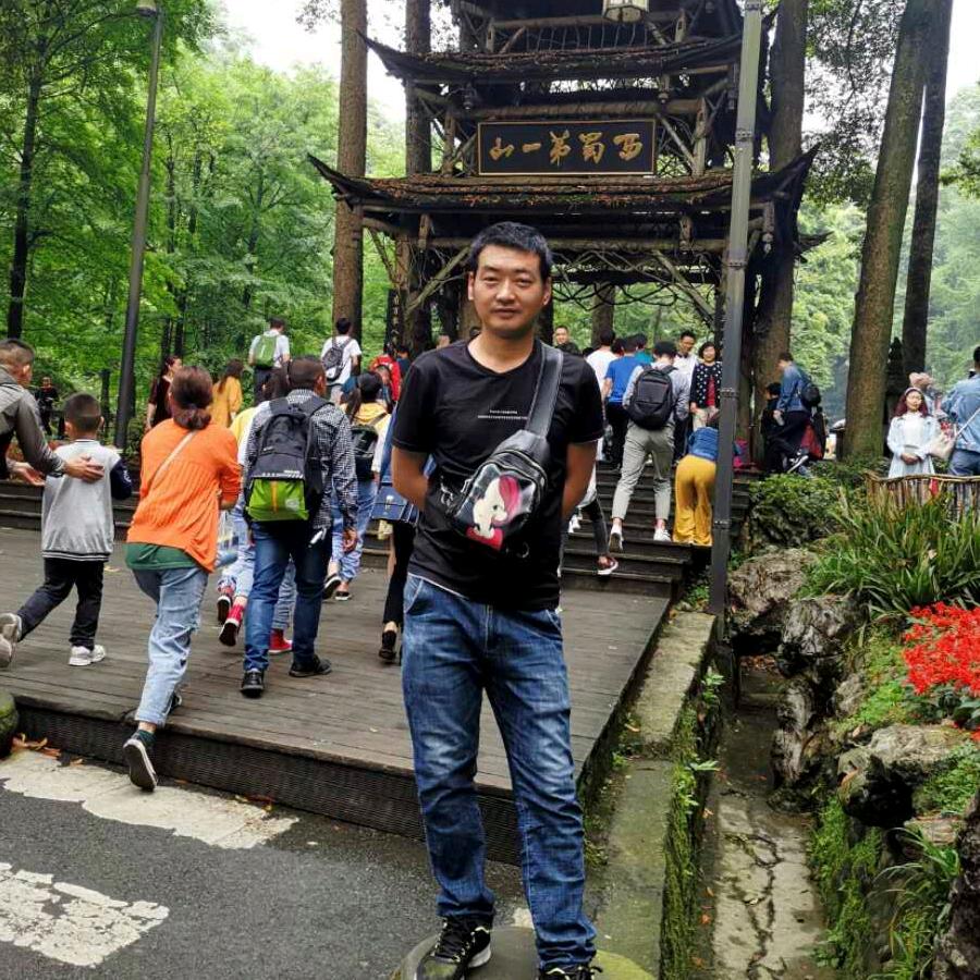 骑着蜗牛遛乌龟