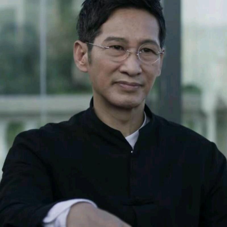 庄上村主任.