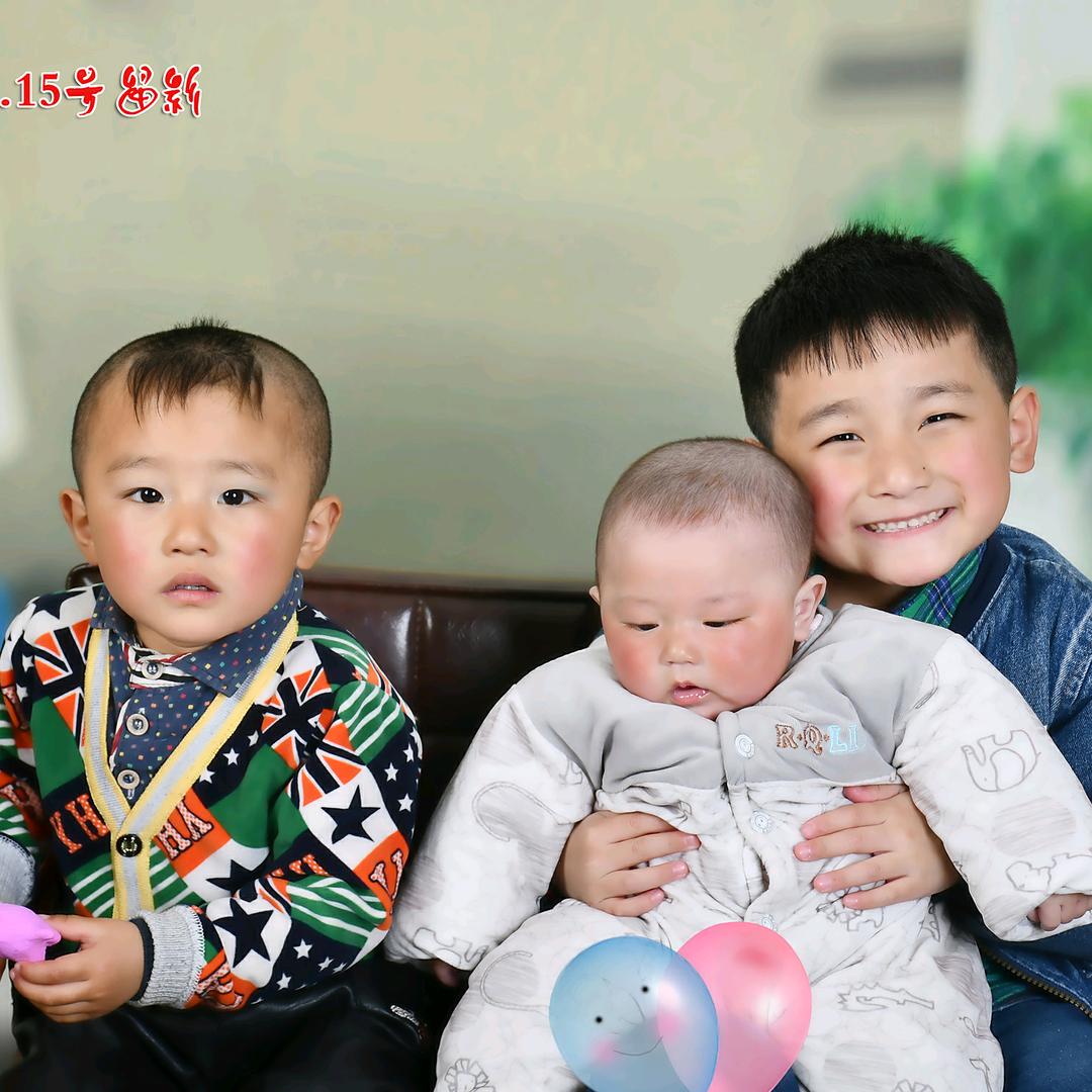 三个宝<拒绝私聊>互关互赞