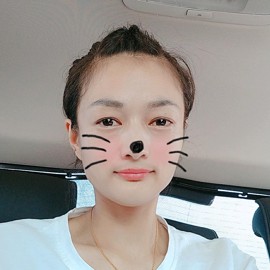 开心٩(๑^o^๑)۶美一天