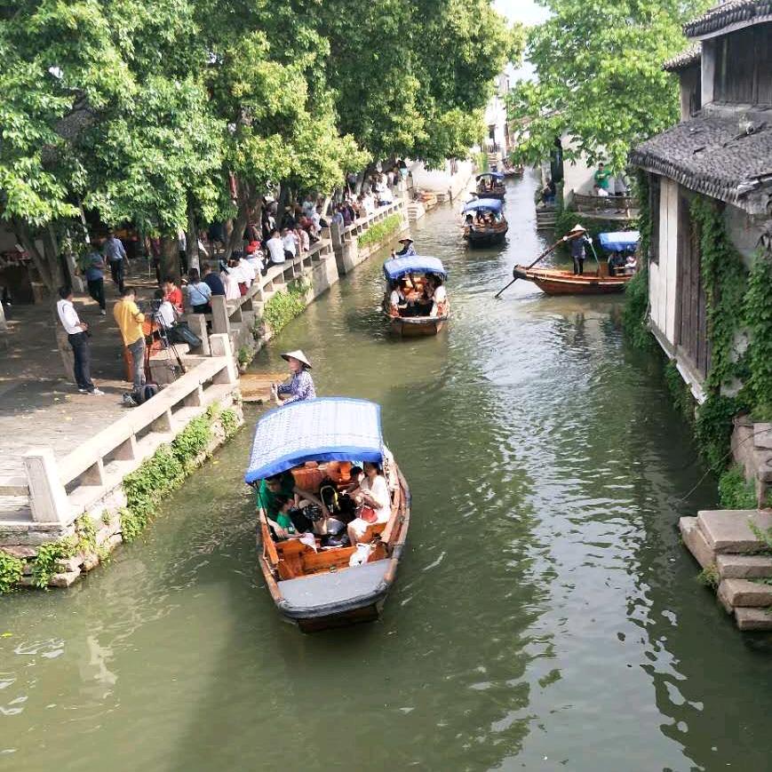 赖华秀