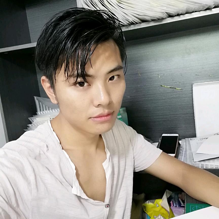 背对着月光说晚安💤