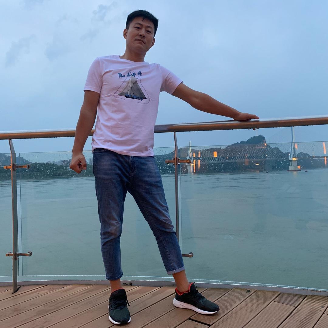 旅游健身