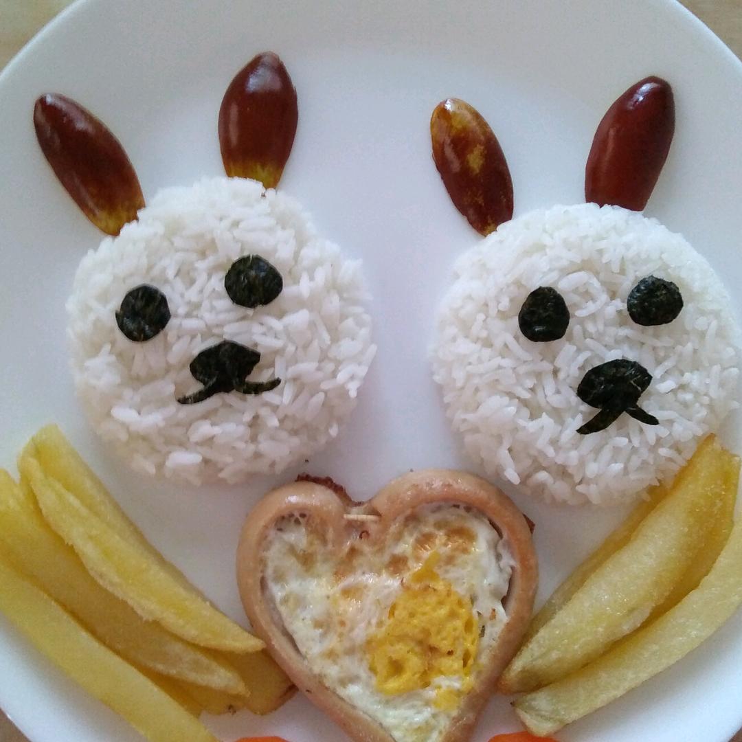 洛
