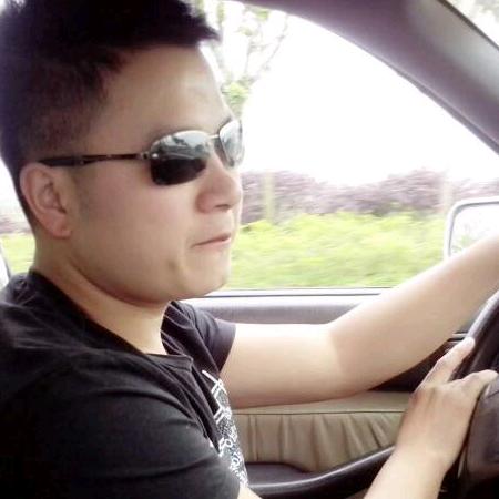 六月逸兔