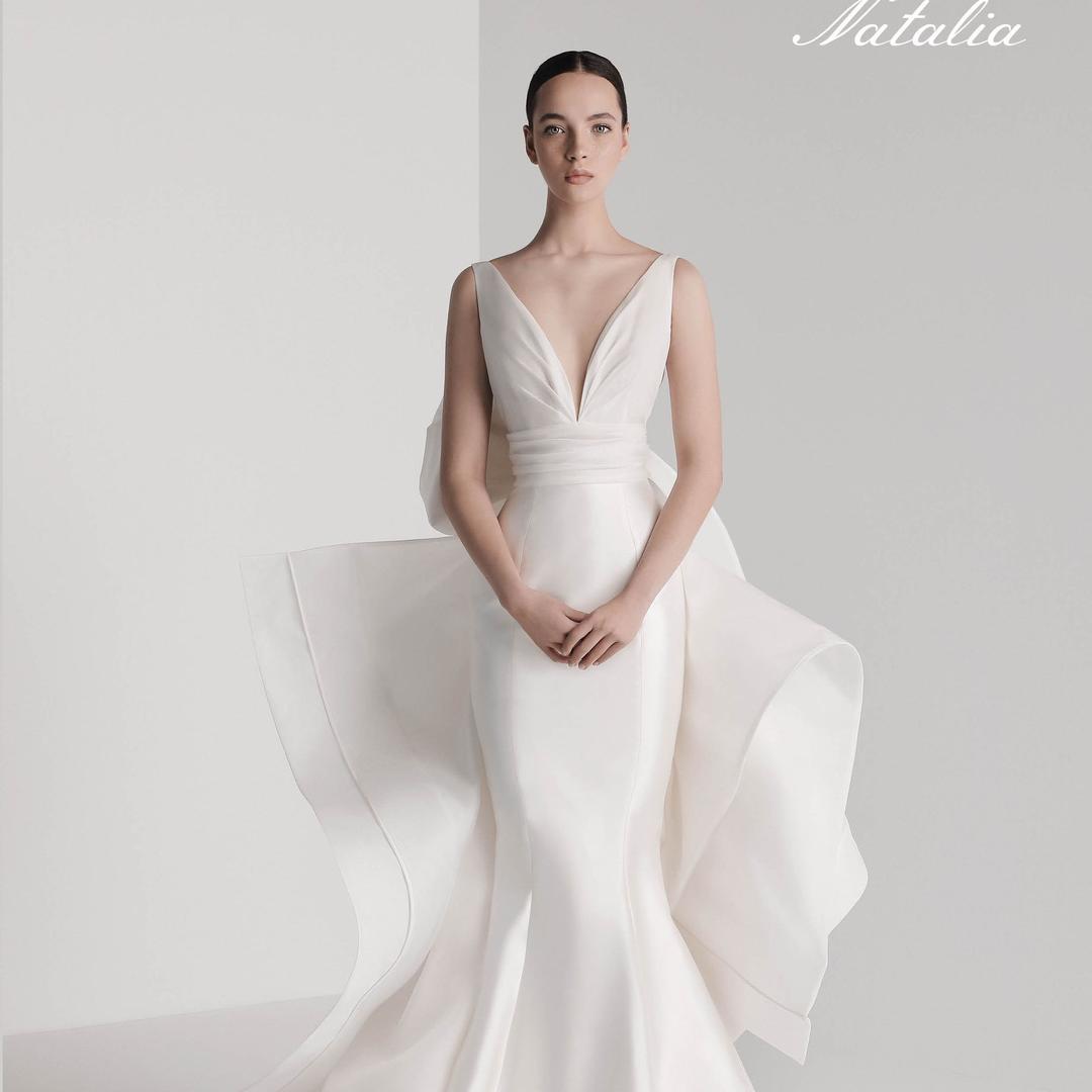 23婚纱贰叁时尚新娘官方号