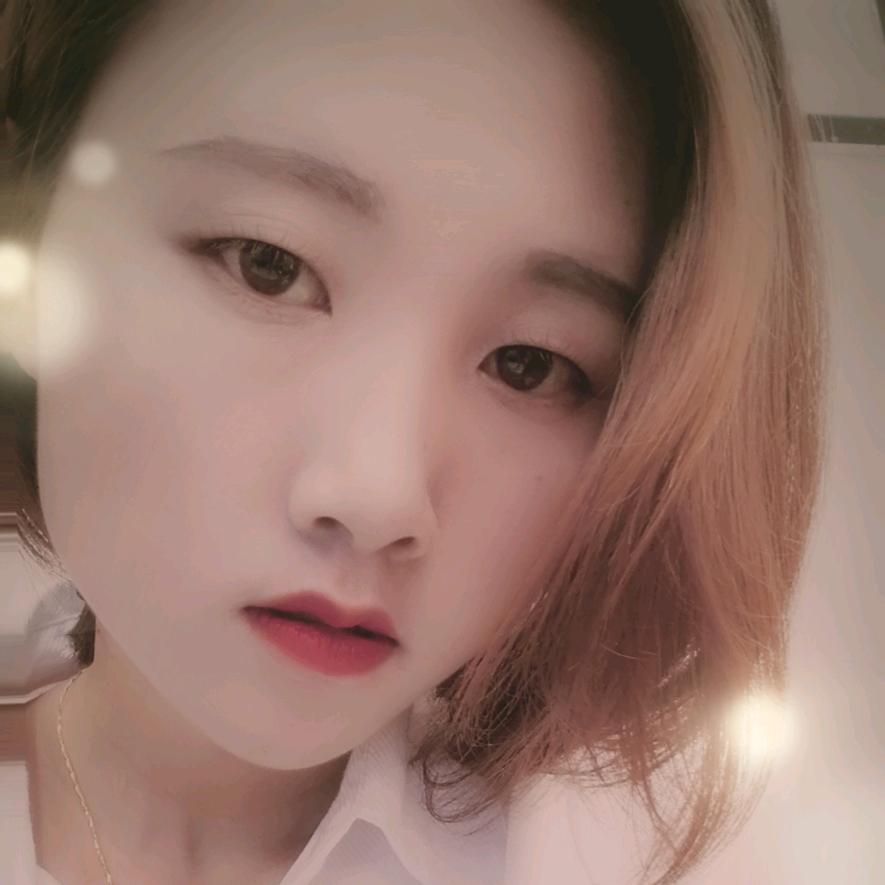 红梁子.    天明眼镜