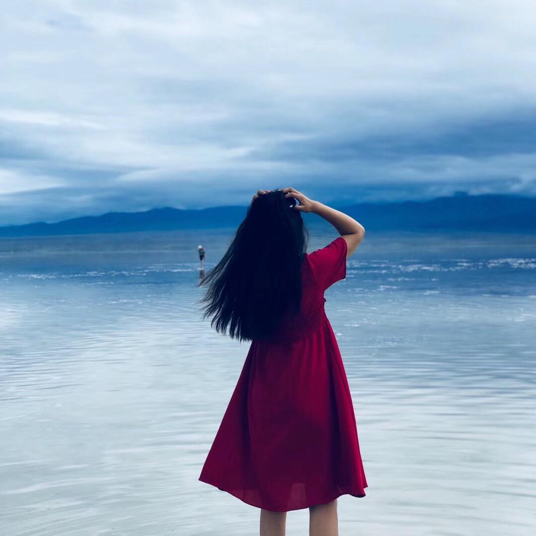 涂腮红的屁桃赵