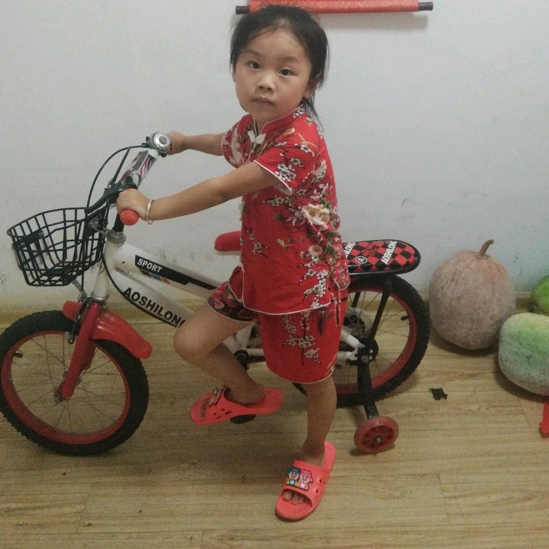 自由，装饰
