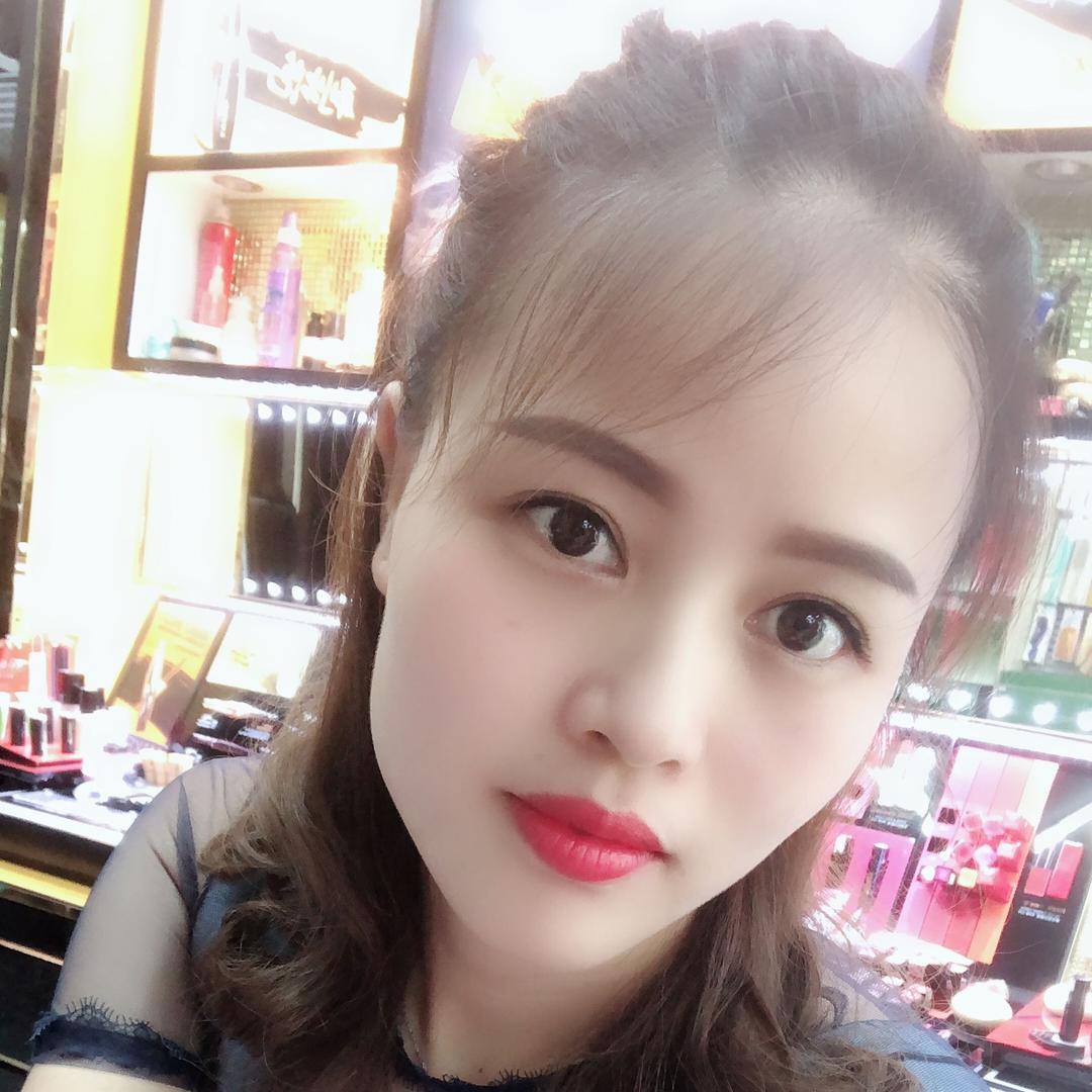 武潭日化小姐姐