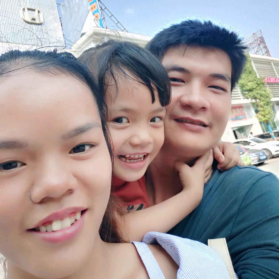 娄底市娄星区爱车冷作油漆店