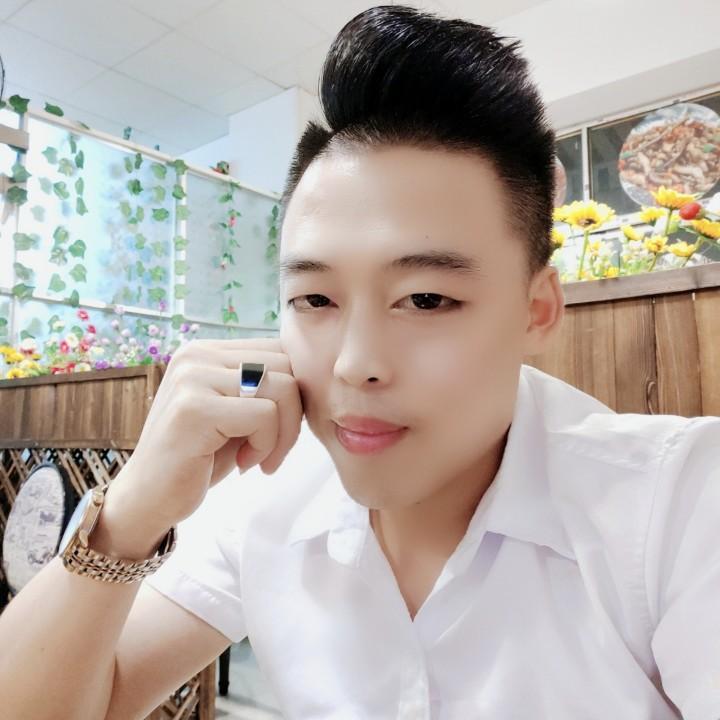 铜仁市万山区石勇夜市扎啤城