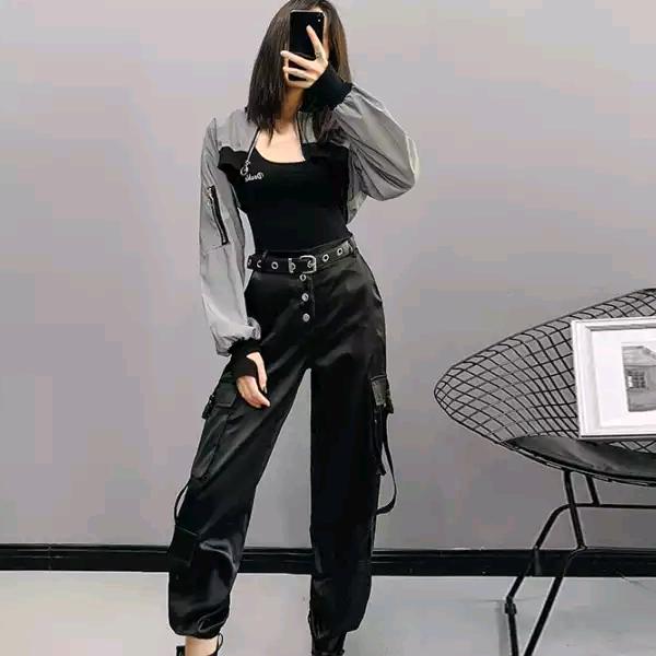 伊伊