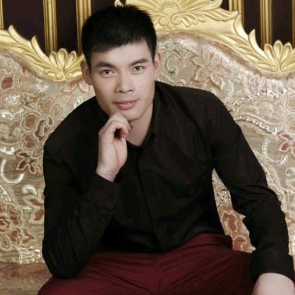 ღ᭄🐯1986დ李꧔ꦿ⸙💖