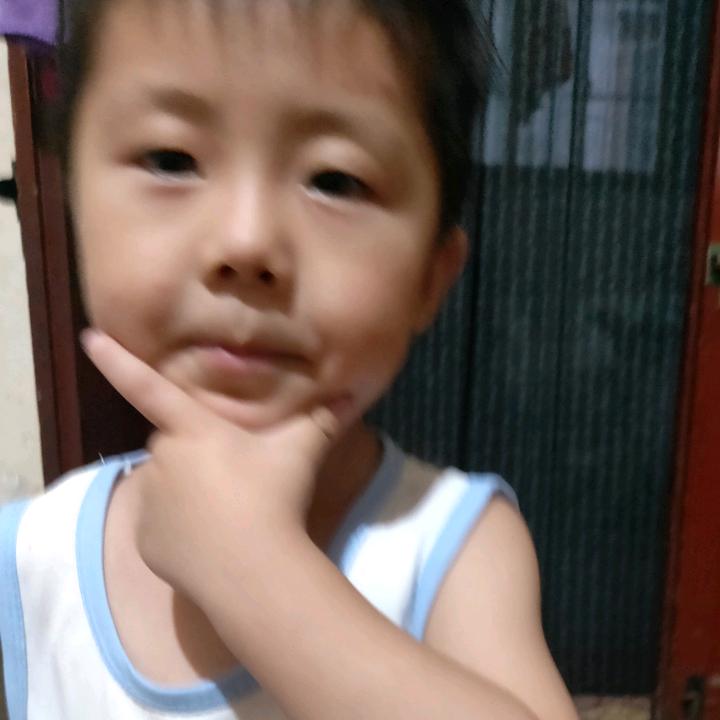 渝芯伊