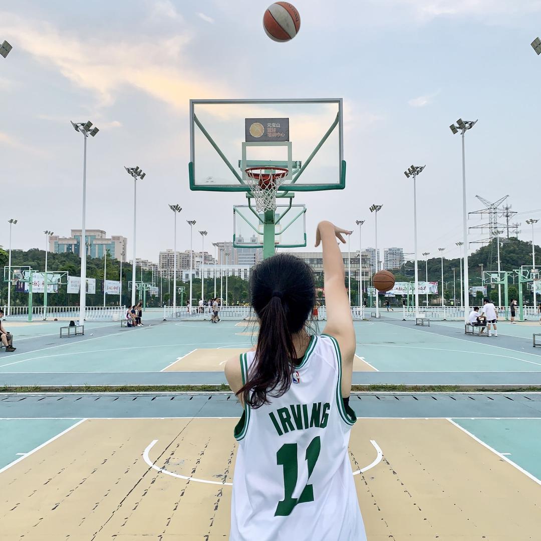 小瑜在练球🏀