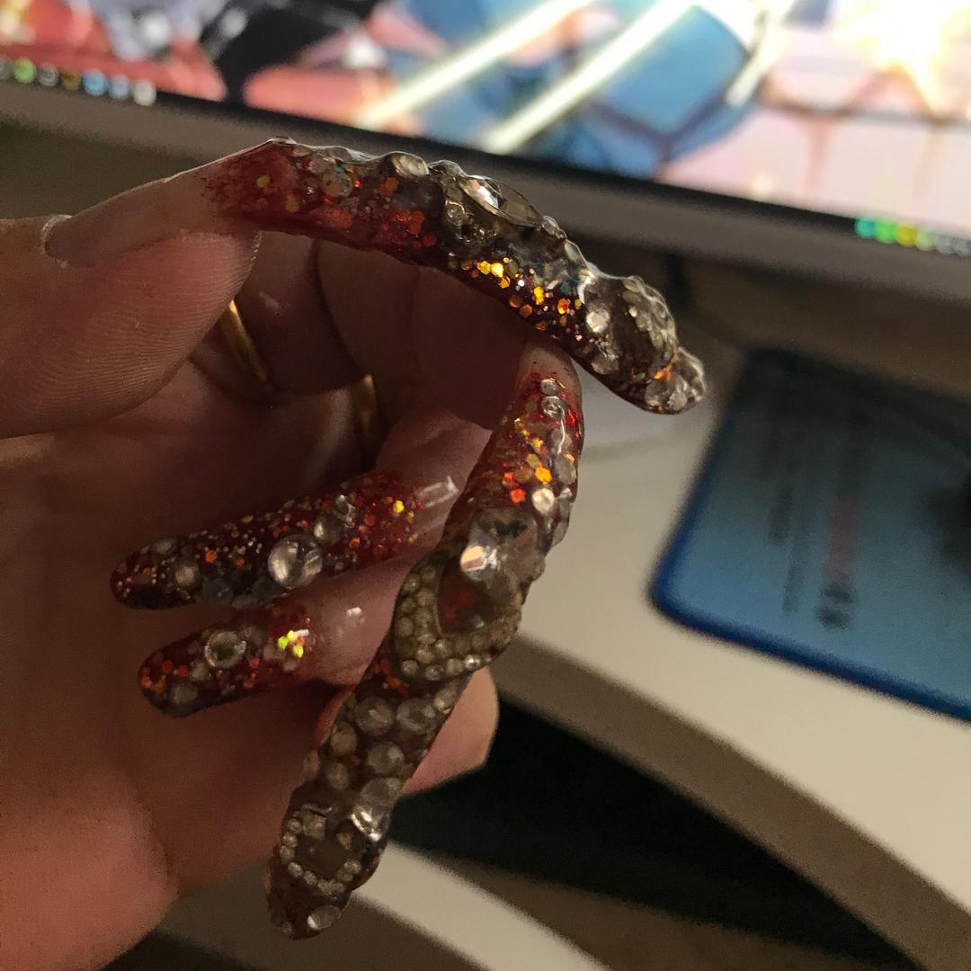 紧抓着梦的手