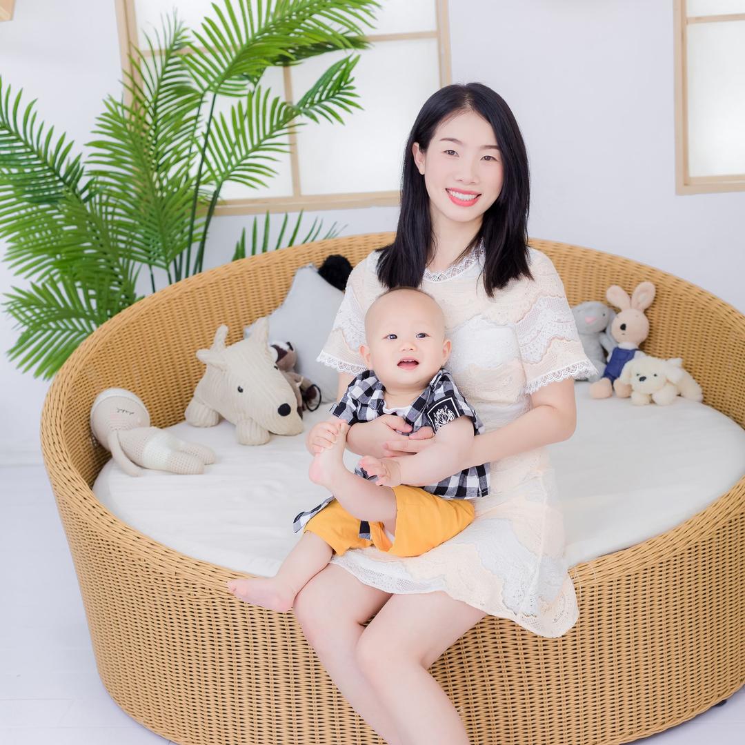 Ms. Chen