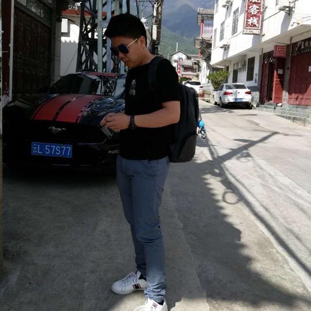 李泽Uuu