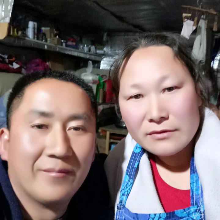 家和万事兴，徐红宝