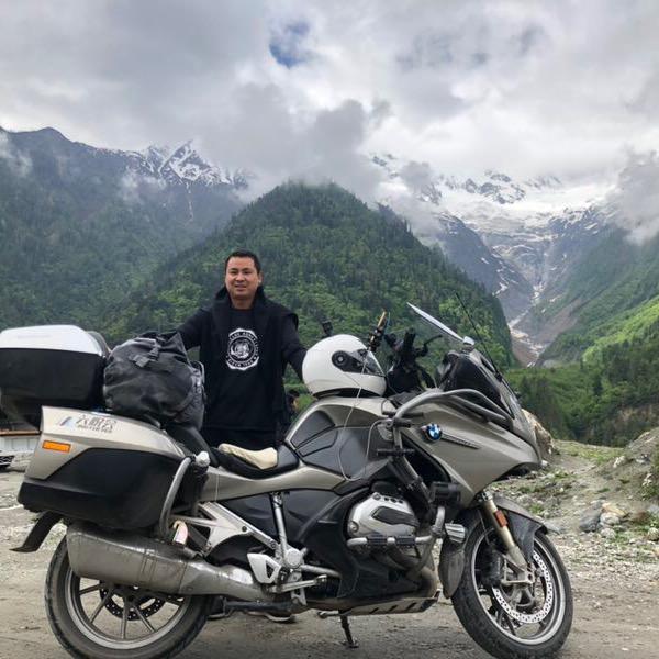 川藏旅游领队桃哥