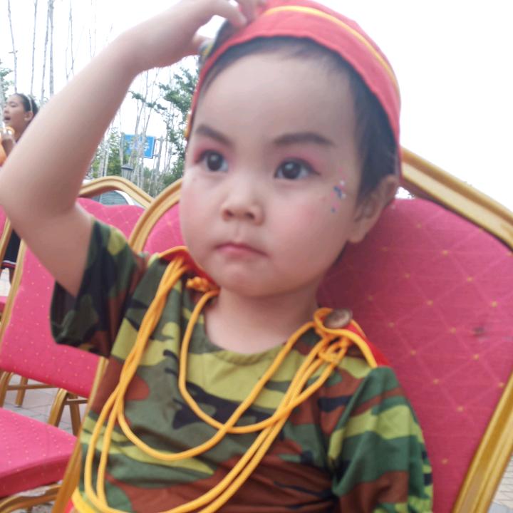 💞朱又炖粉条 }ོꦿృ༊