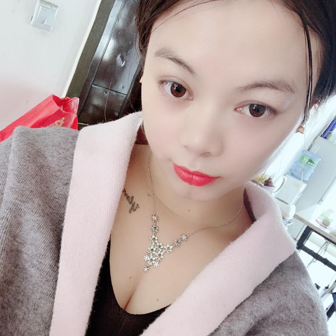 自家酿酒的小胖子