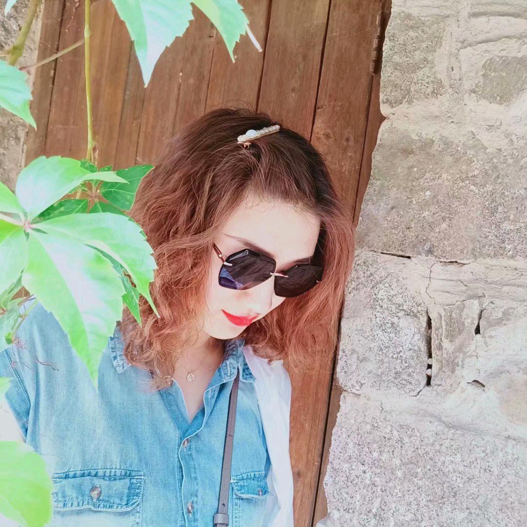 小白兔，白不白。