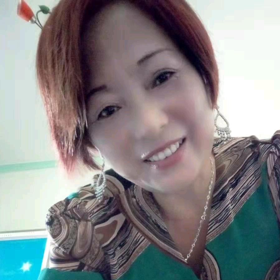 秀秀.