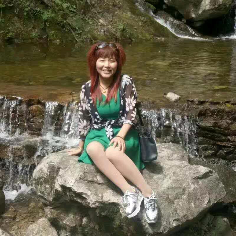 淡然一笑