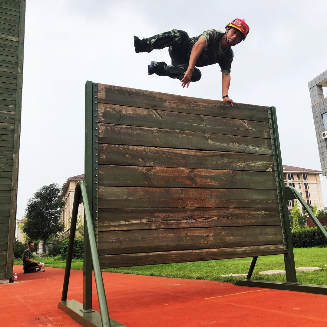 香蕉你个巴巴辣