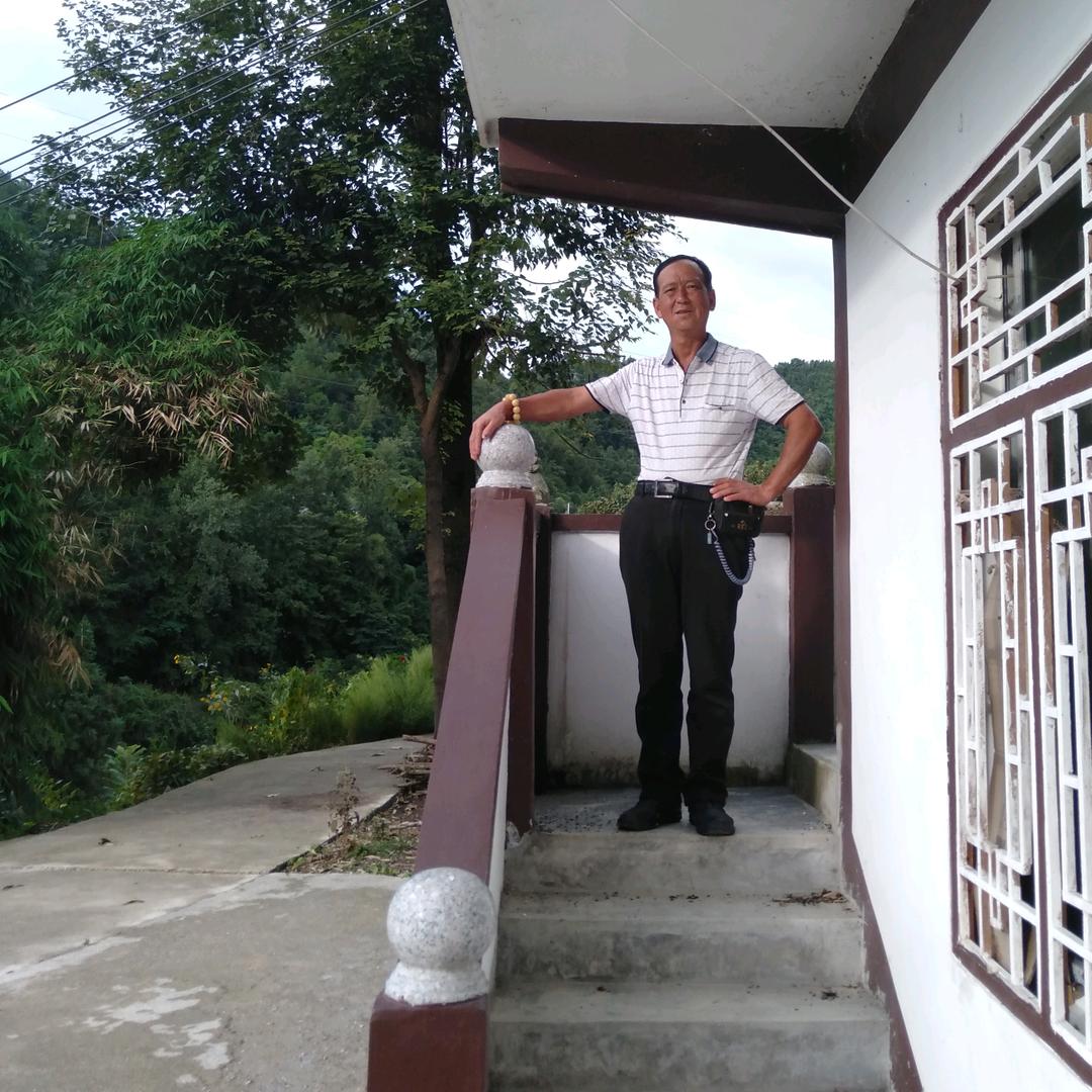 1964年的龙60岁沈