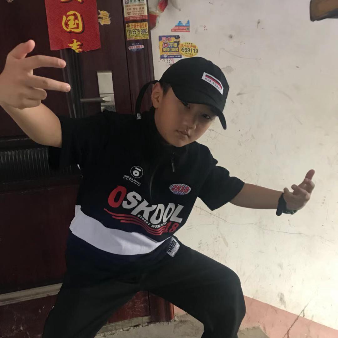 快乐每一天.（拒私聊）