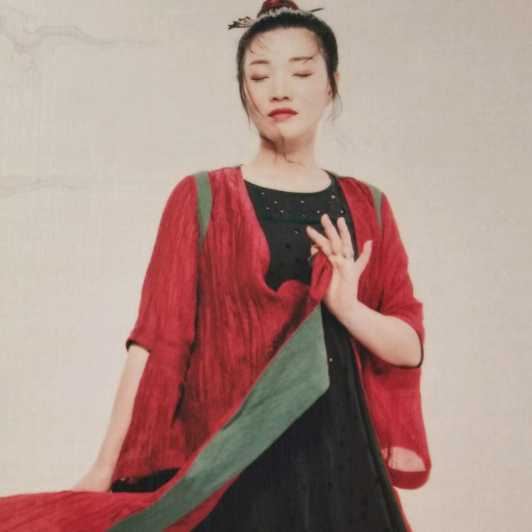 玲亚服装店