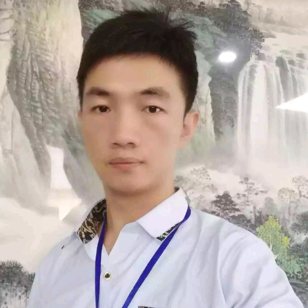 小陈（三味面八一街店）