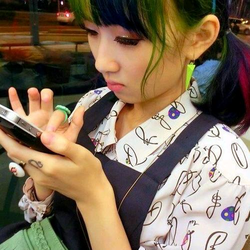 小 妖 精