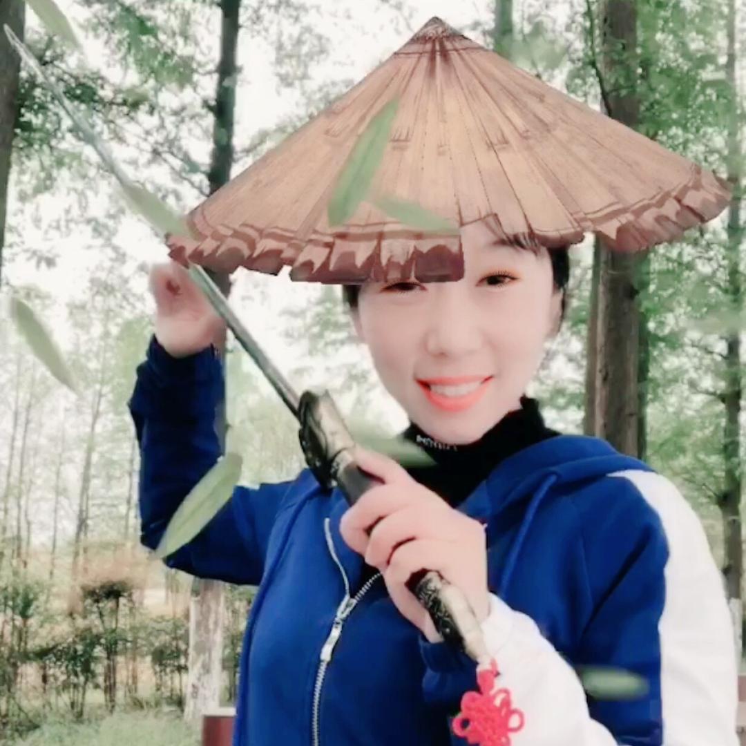 蝶舞铜音鼓舞团（蝶舞花香–团长）