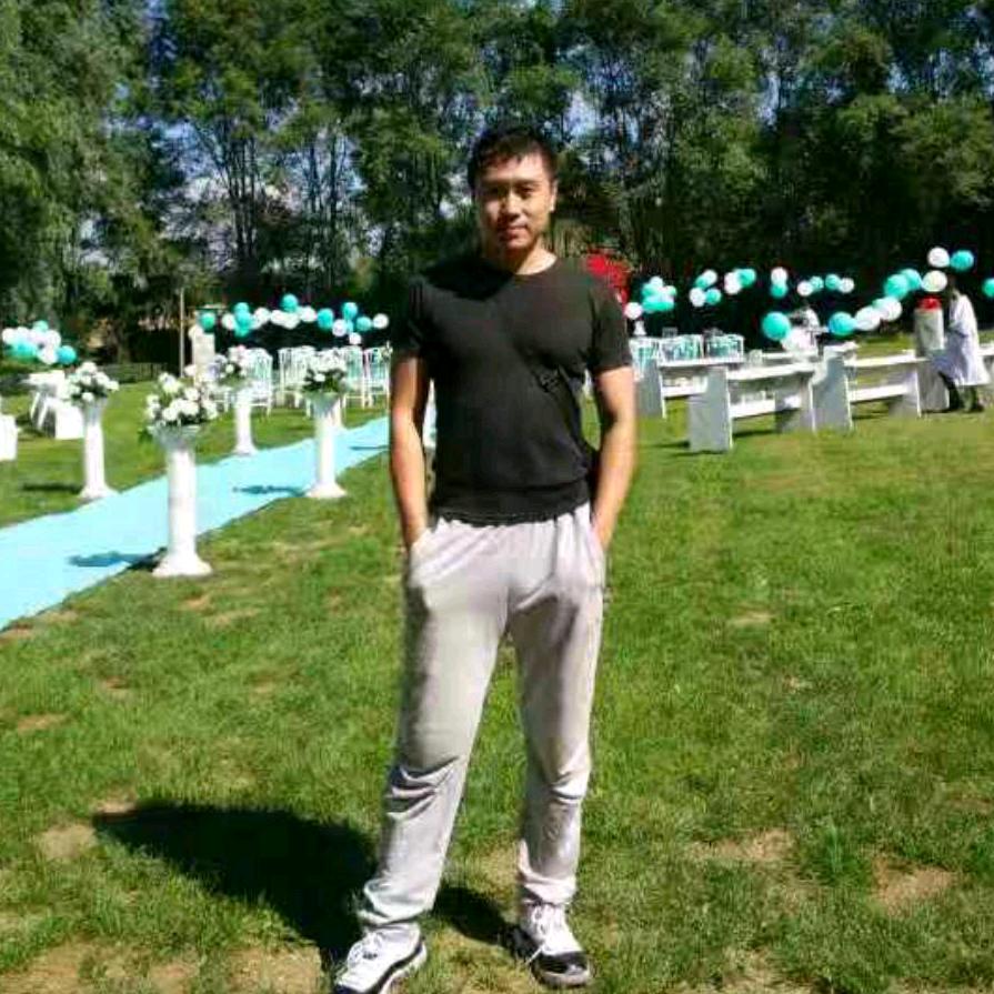 果峰  灯光设计