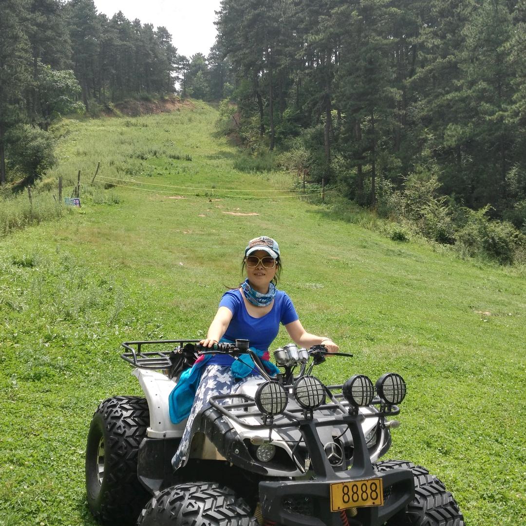 新华大厦露丝兰内衣店