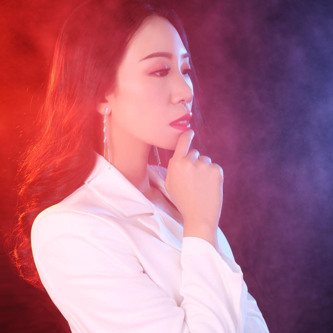 东川美胸皇后白云街店