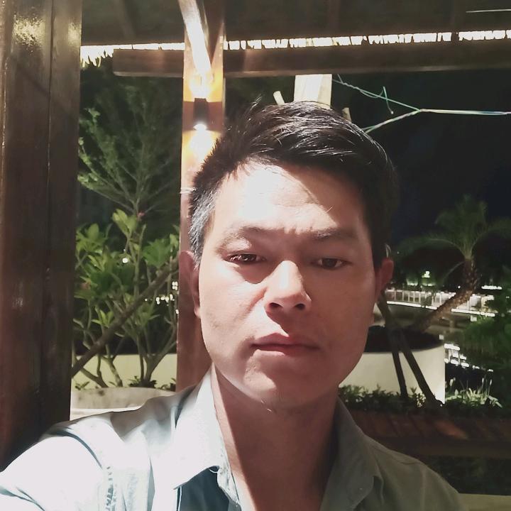 用户1512956277211等小周