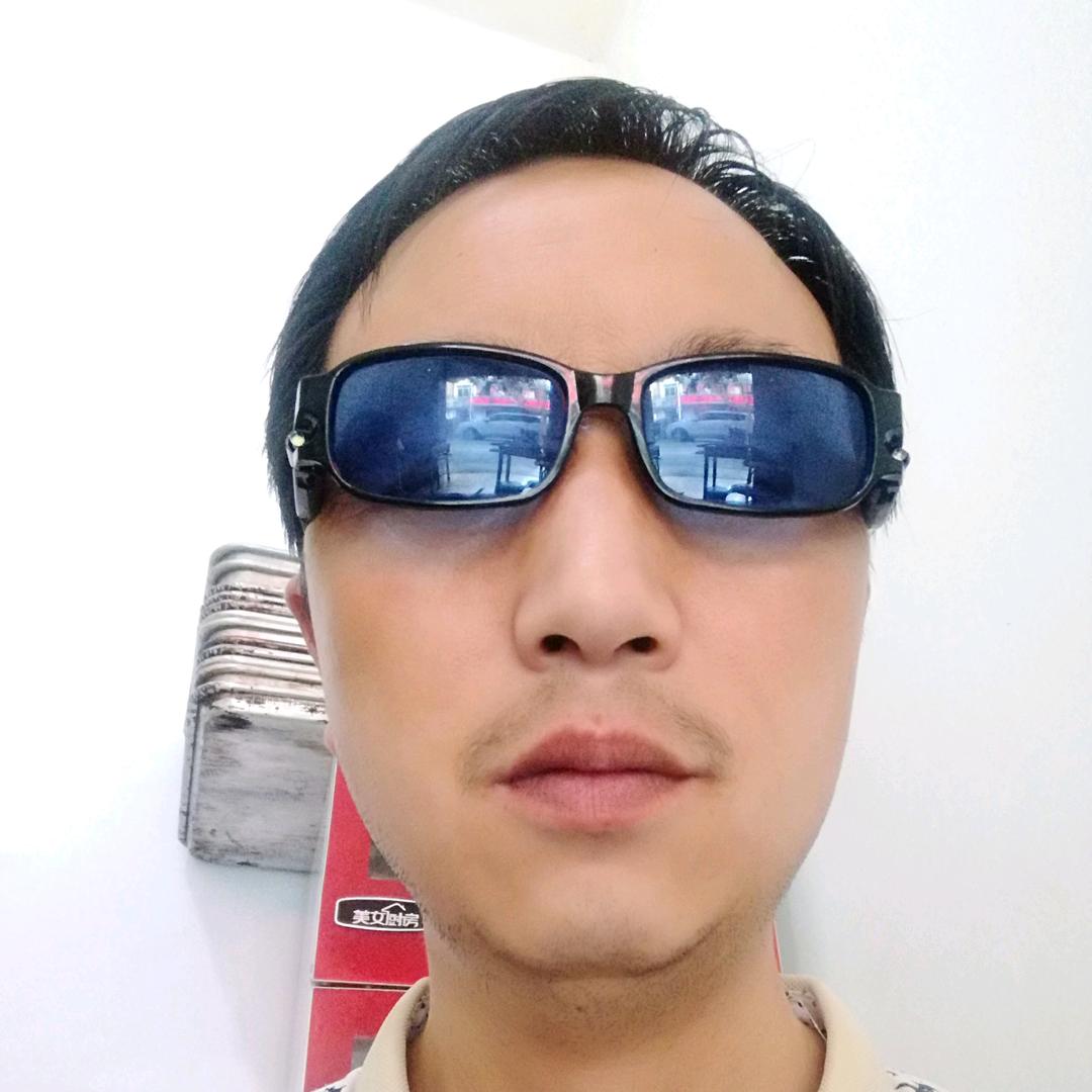 @罗记巜镇安月饼》