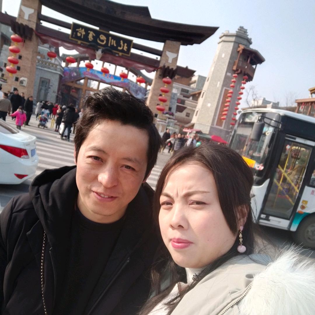 新北川羌山红土特产，精美门窗有需要的联系