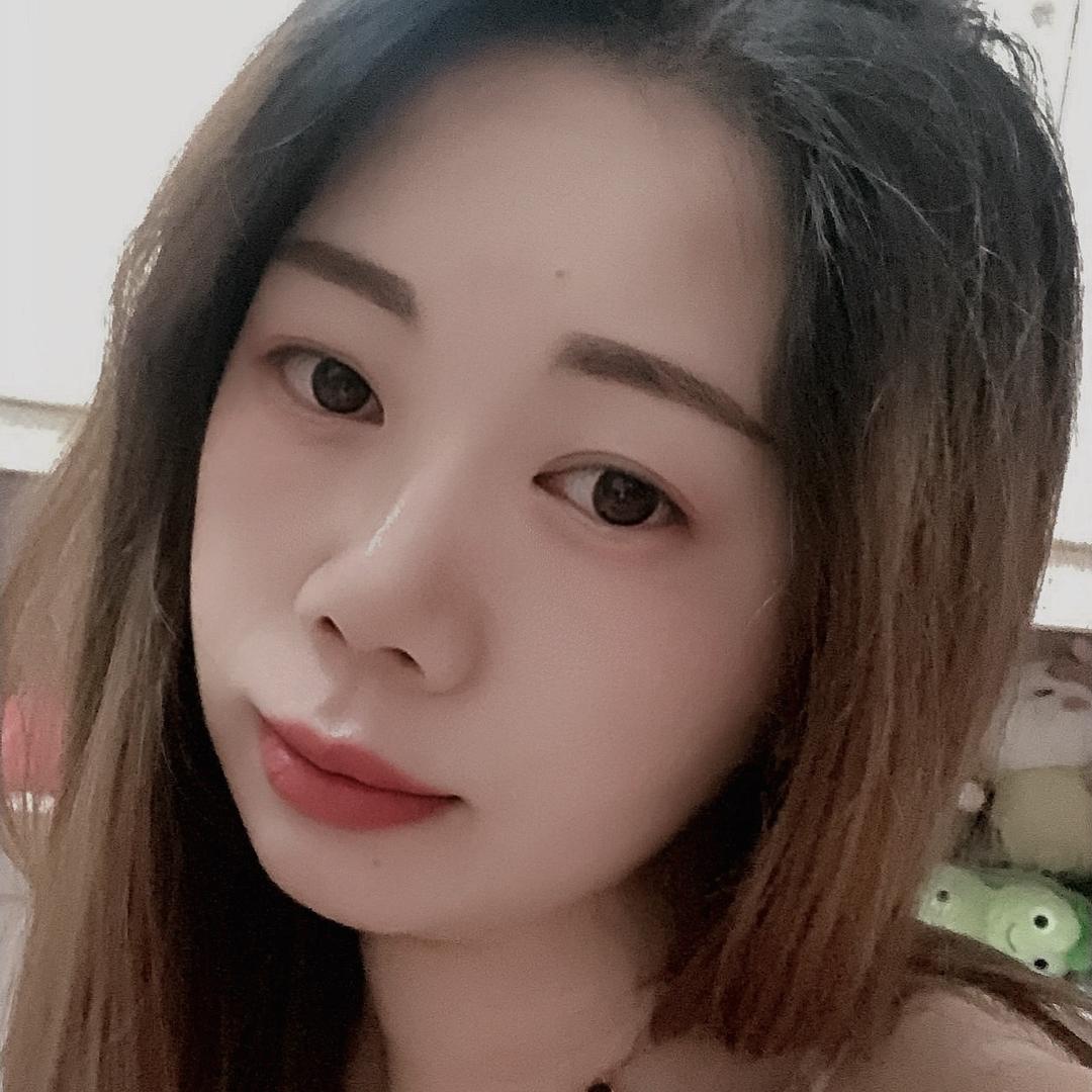 宝宝衣橱童装店