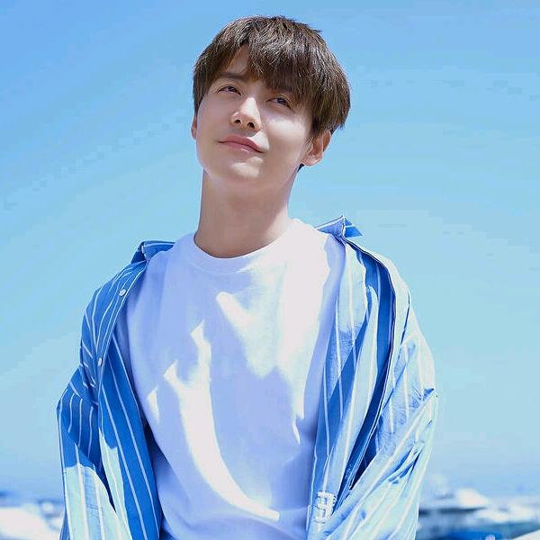 一马🐴当先，展望未来