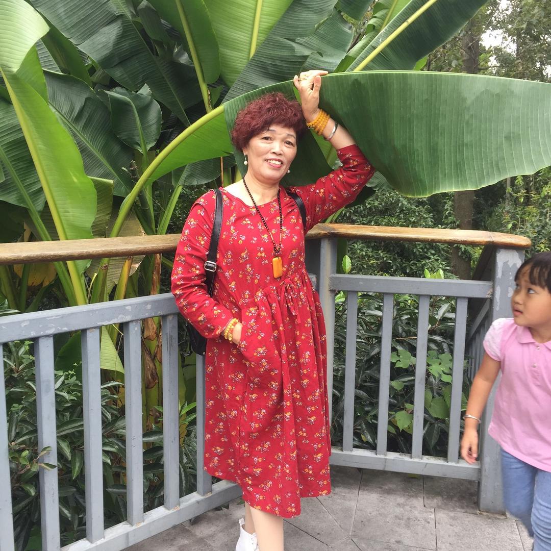 漂亮婆婆