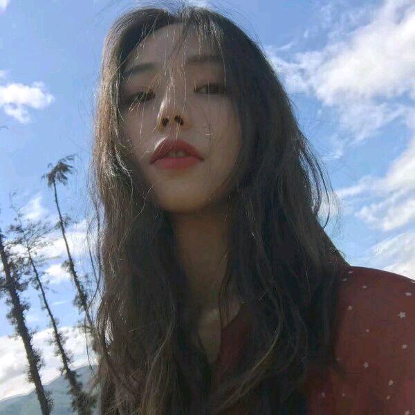 车厘子Charli