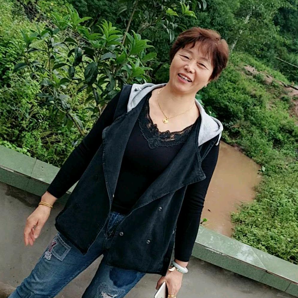 微微一笑👜👜