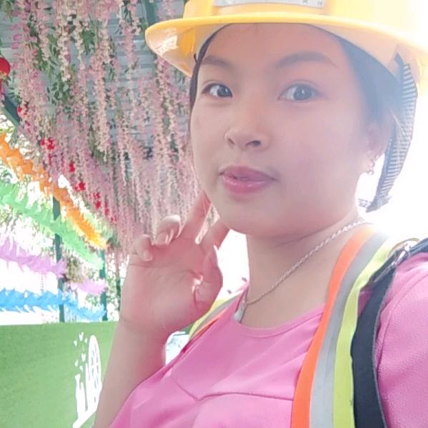 农村里的妹子