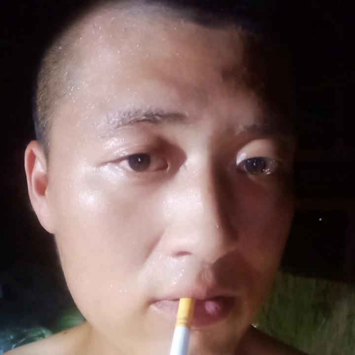 ℡叼着奶嘴闯天下